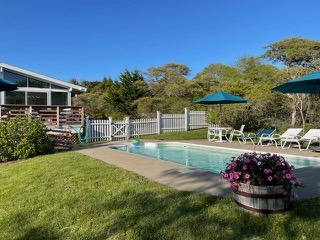 4 BR House For Rent in Chilmark with POOL  #202