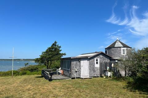 Single Family Home For Sale in Edgartown #40049