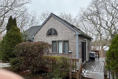Single Family Home For Sale in Edgartown #41711